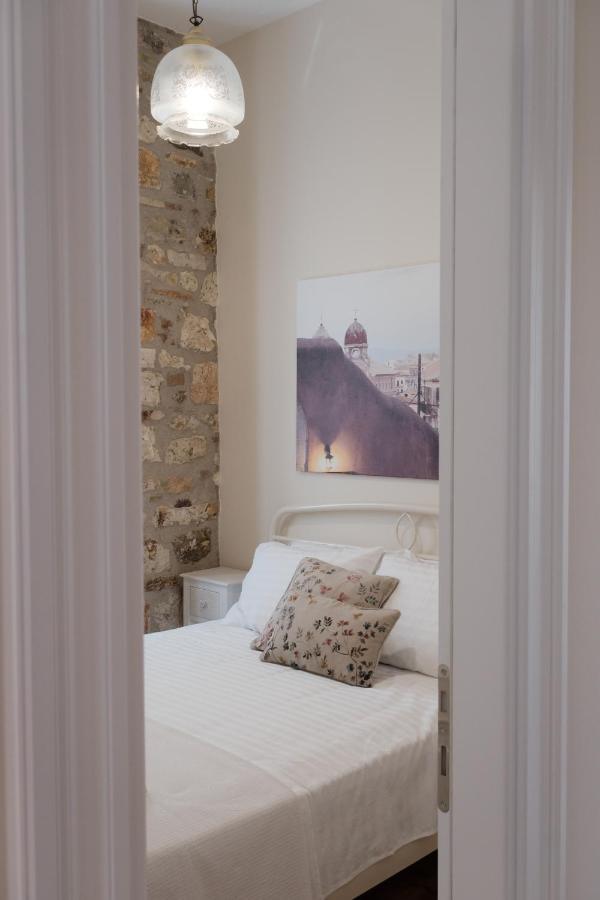 La Cantada - Renovated Apartment In Corfu Town Exterior photo