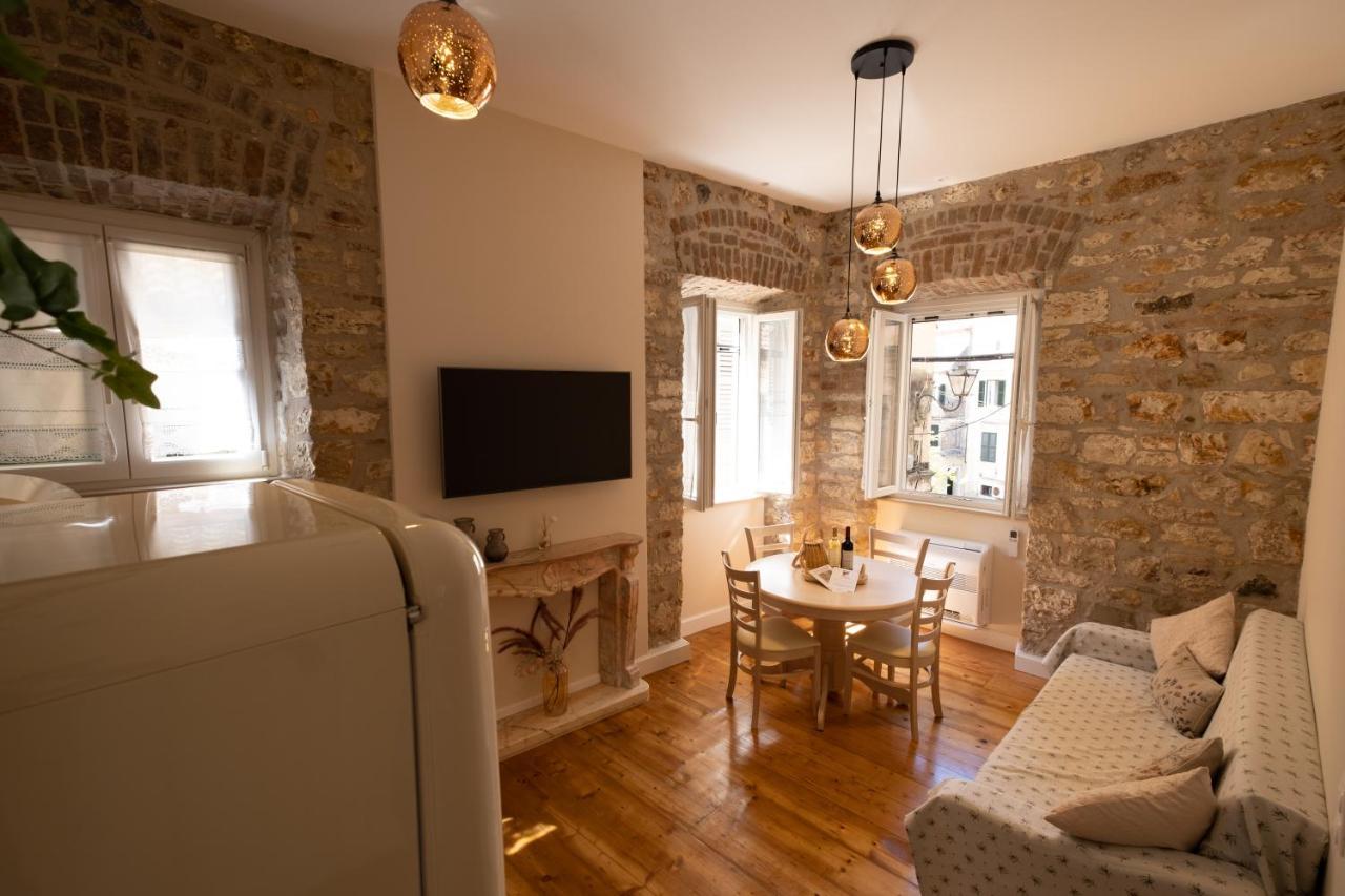 La Cantada - Renovated Apartment In Corfu Town Exterior photo